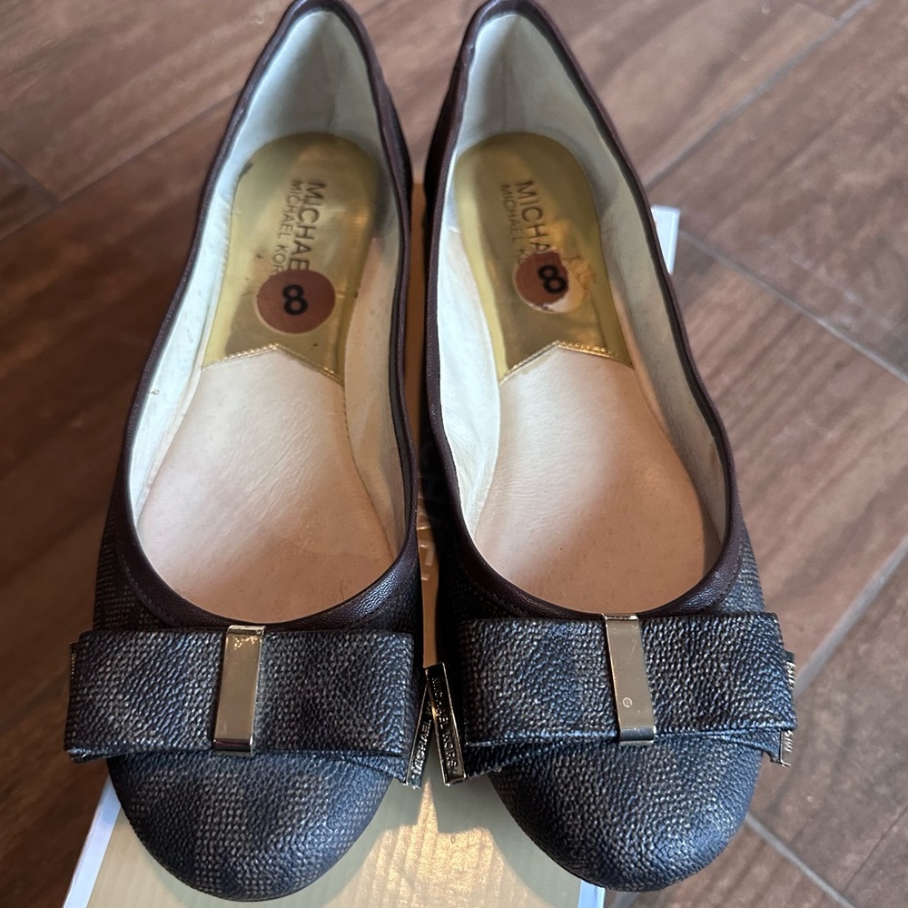 Michael Kors flat shoes